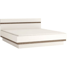 Load image into Gallery viewer, Linear Trendy Bed