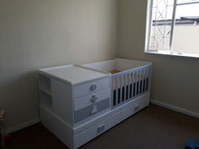 Load image into Gallery viewer, 5in1 convertible cot (Basic) - Classic Designs