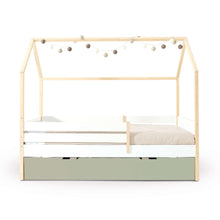 Load image into Gallery viewer, Zee House Bed