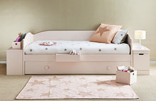Load image into Gallery viewer, Camila Day bed - Classic Designs