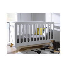 Load image into Gallery viewer, Evolution Cot - Classic Designs