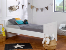 Load image into Gallery viewer, Nkosana Cot - Classic Designs